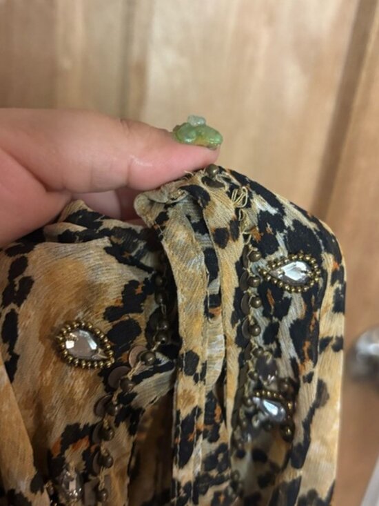 Chico's women’s Tan‎ and Black Paisley Blouse embellished size 3 - Picture 8 of 8